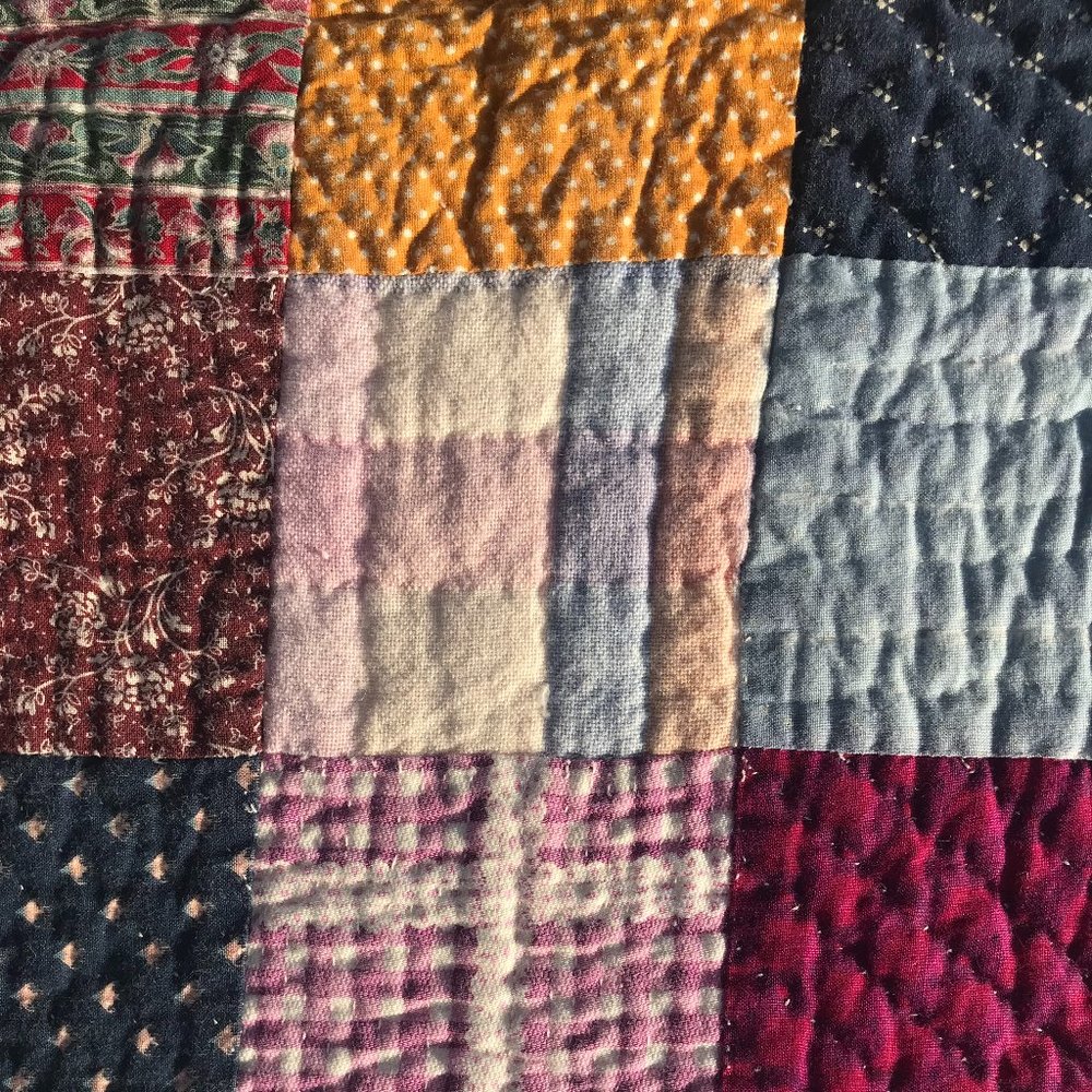 Vintage Hand Sewn Lap Quilt - Picture 4 of 4